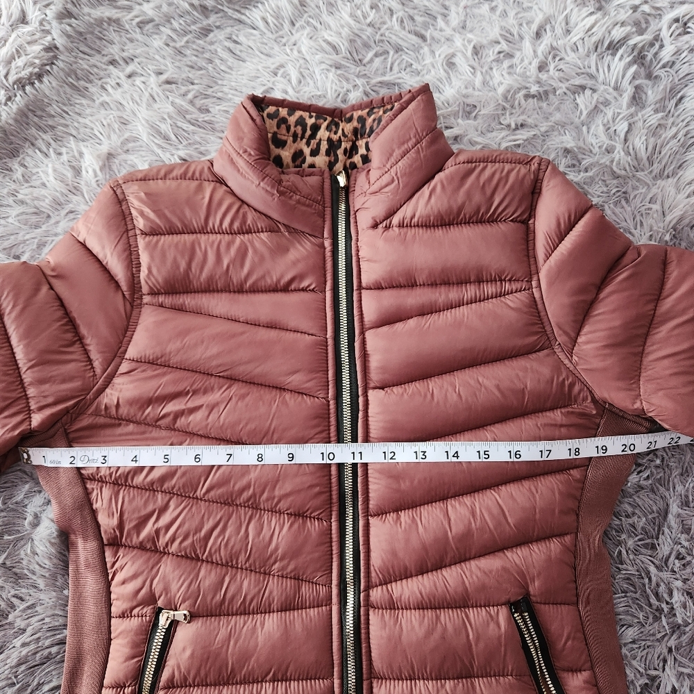 Reversible Leopard Print Puffer Jacket - Picture 11 of 11